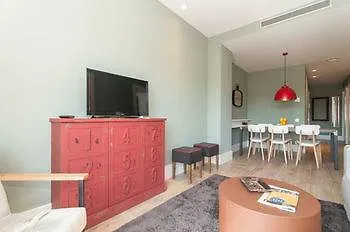 Sf Apartments Barcelona 4*,