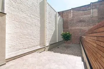 Sf Apartments Barcelona 4*,